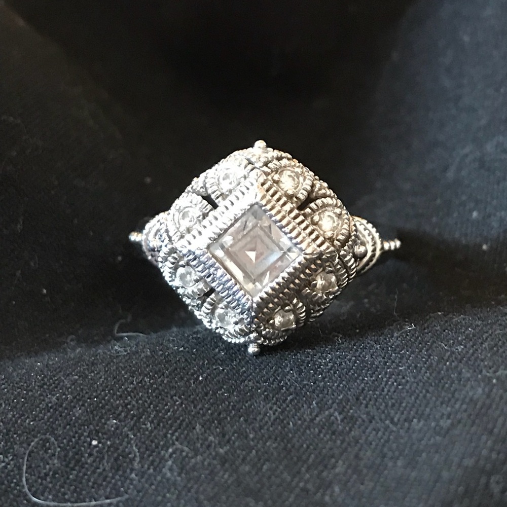 💎💍 Pretty antique style CZ ring 925 Sterling